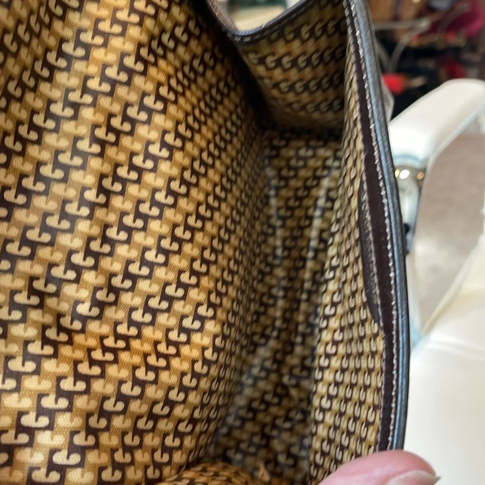 Vintage Gucci Brown Suede Clutch - Picture 7 of 8
